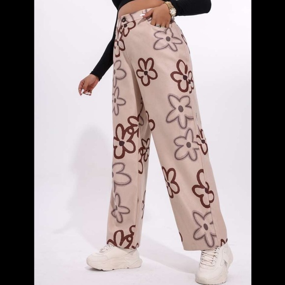 🔴 4/$15 SHEIN Qutie Beige & Brown Floral Print Straight Leg Pants size 6 in EUC - Picture 8 of 16